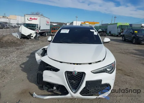 2019 Alfa Romeo Stelvio Ti Lusso Awd z USA, uszkodzony, nr VIN ZASPAKBN5K7C44860